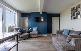 Sea View - First Floor 3 Bed Apartment Looking Over Bridlington North Beach